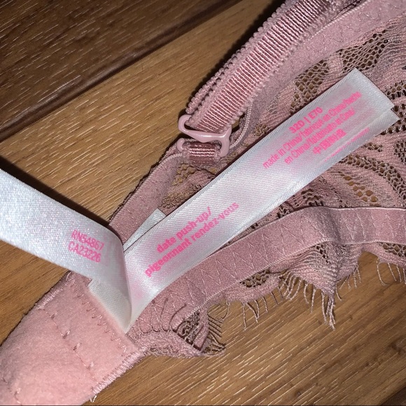 VS PINK Bra/Bralette Bundle 💗 - Picture 4 of 16